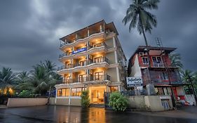 Fabhotel Prime Infantaria Comfort With Pool, Calangute Beach - 500M From Calangute Beach